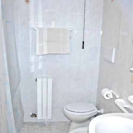 Gollob Apartment *