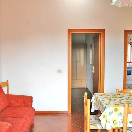 Gollob Apartment *